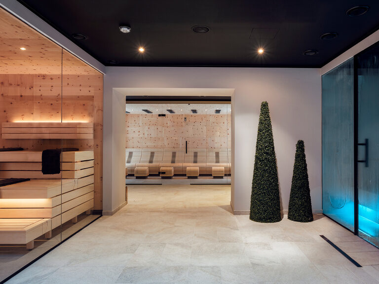 Der Saunabereich mit Salzsauna, Salzinhalation und Solebad im Wellnesshotel Oswald im Bayerischen Wald.